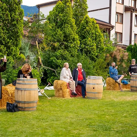 Parklands & Pool 4* Bansko