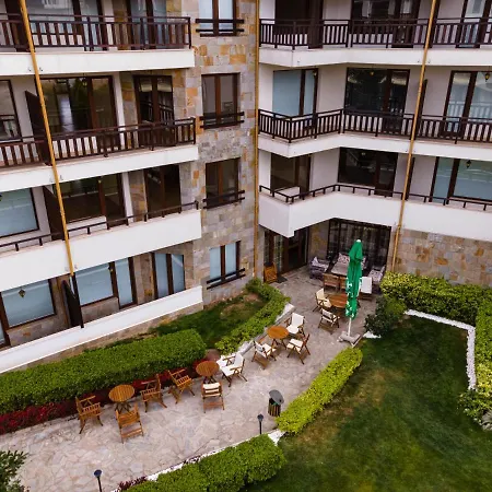 Parklands & Pool 4* Банско