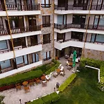Parklands & Pool 4* Bansko
