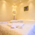 Hotell Parklands & Pool