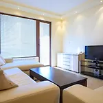 Parklands & Pool Hotell 4*