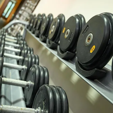 Parklands & Pool Hotel 4*