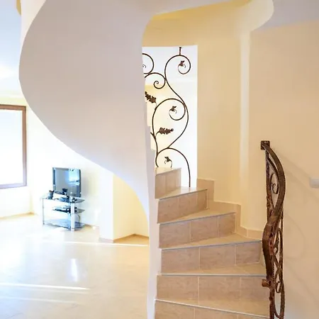 Parklands Hotel&pool 4*