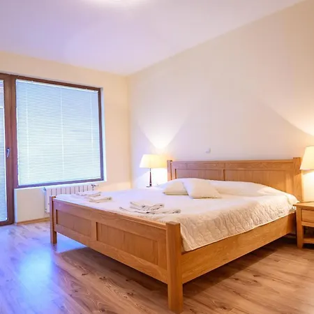 Parklands Hotel&pool