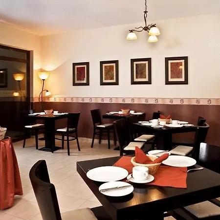 Parklands Hotel&pool 4*
