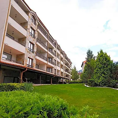 Parklands & Pool Отель 4*