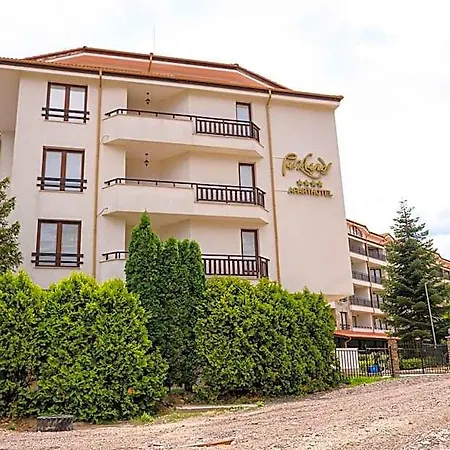 Parklands & Pool بانسكو