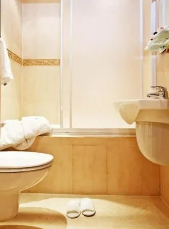 Parklands Hotel&pool 4*