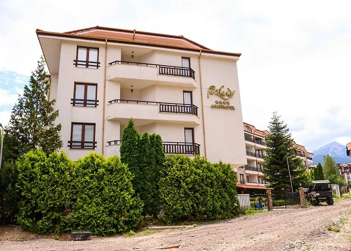 Parklands & Pool Готель Бансько