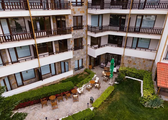 Parklands & Pool 4* Bansko