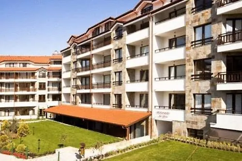 Готель Parklands & Pool